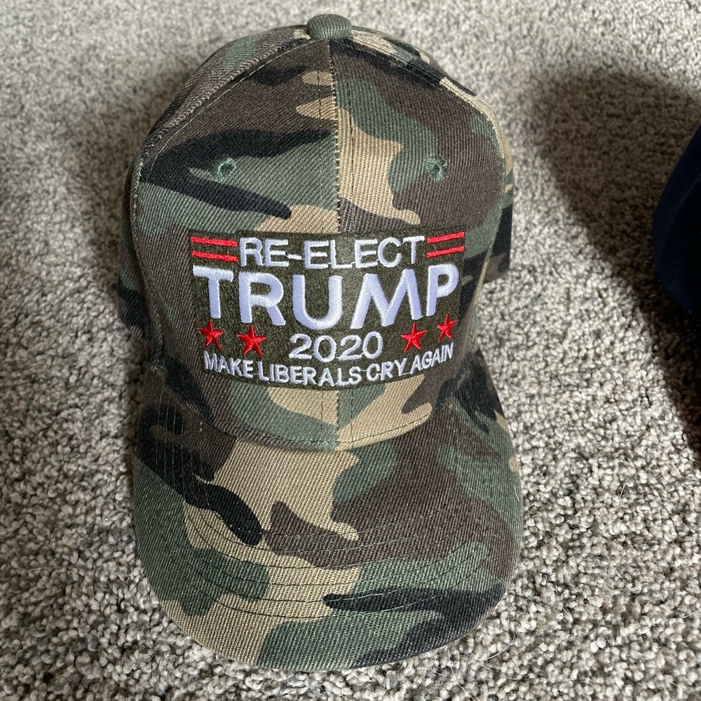 Trump hat